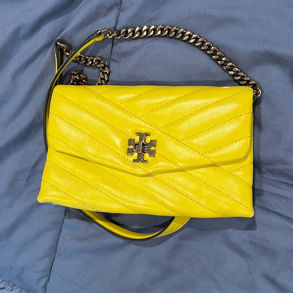 Tory Burch Kira Chevron Chain Wallet